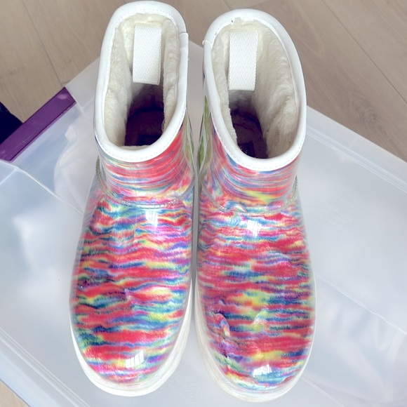UGG Rainbow Classic Clear Mini Boot Sz 9 - Picture 6 of 14